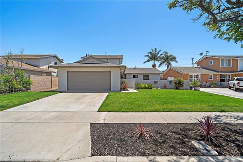 9404 El Blanco Ave, Fountain Valley, CA, 92708-4521 | Card Image