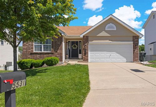 5531 Emerald Ridge Dr, Cottleville, MO, 63304-8038 | Card Image