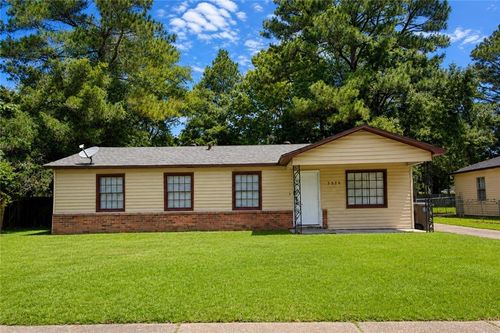 2520 Farnell Dr, Mobile, AL, 36605-2712 | Card Image