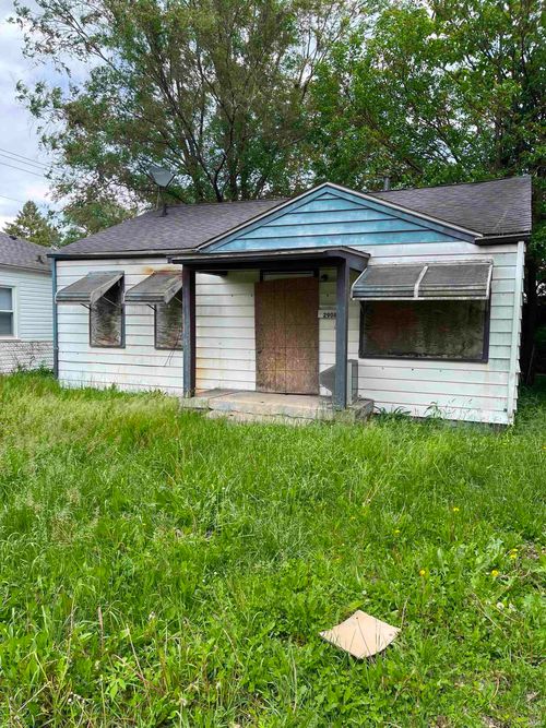 2908 Central Avenue, Anderson, IN, 46016-5220 | Card Image