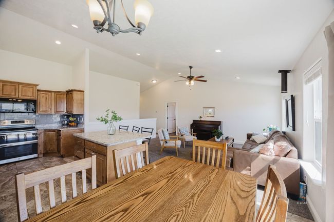 380 Valley Bend Dr, House other with 5 bedrooms, 3 bathrooms and null parking in Spring Creek NV | Image 18