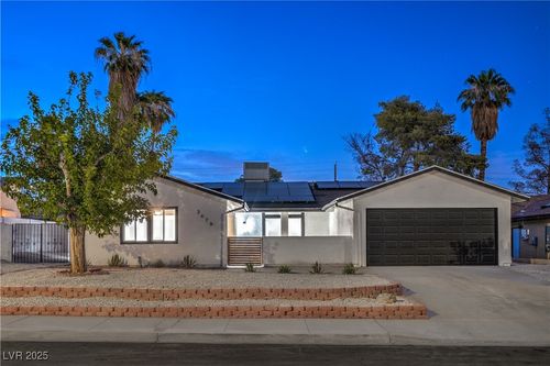 3676 N Braewood Ave, Las Vegas, NV, 89120-2005 | Card Image