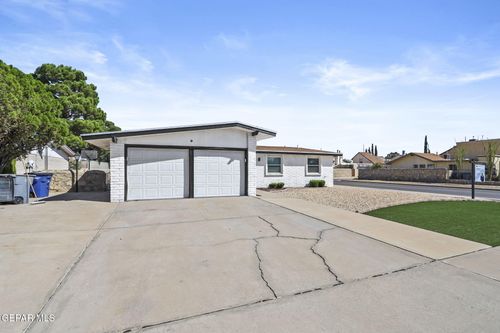 3200 Voss Dr, El Paso, TX, 79936-1915 | Card Image