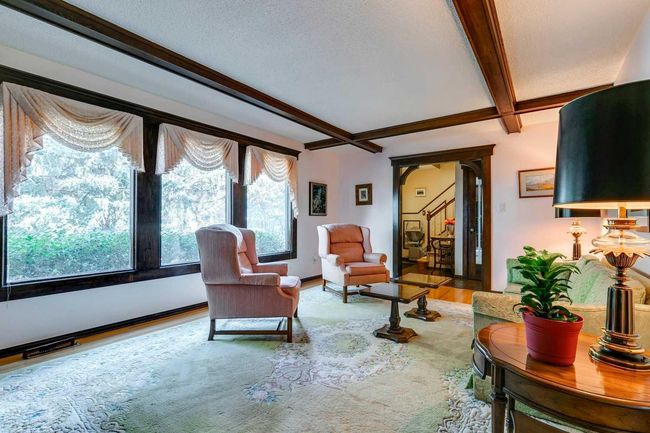 216 Canterbury Pl Sw, House detached with 4 bedrooms, 3 bathrooms and 4 parking in Calgary AB | Image 5