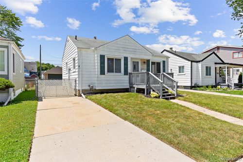 25239 Lehner St, Roseville, MI, 48066-5012 | Card Image