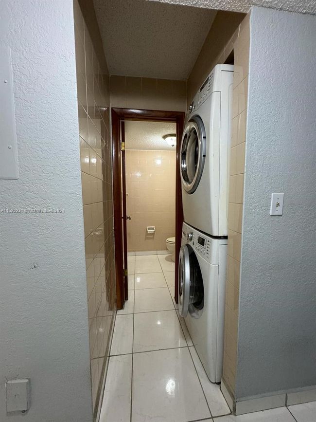 APT-215 - 210 W 68 Th St, Condo with 2 bedrooms, 2 bathrooms and null parking in Hialeah FL | Image 25