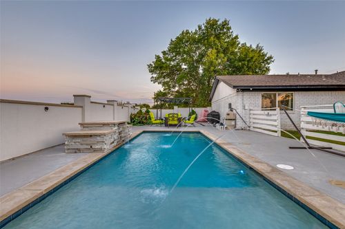 185 Nelson Wyatt Rd, Mansfield, TX, 76063-6085 | Card Image