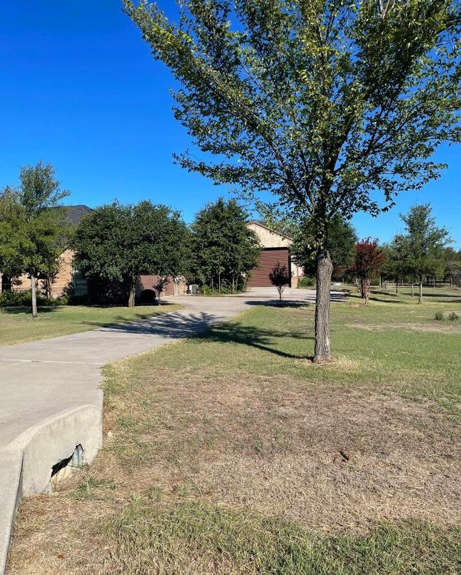 125 Rattling Antler Ct, House other with 3 bedrooms, 2 bathrooms and null parking in Azle TX | Image 9