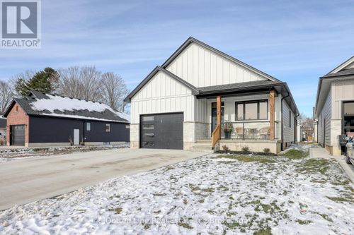 7 Charles Crt, Port Burwell, ON, N0J1T0 | Card Image