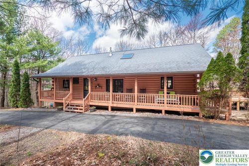 60 Gallaher Dr, Lehighton, PA, 18235-5815 | Card Image