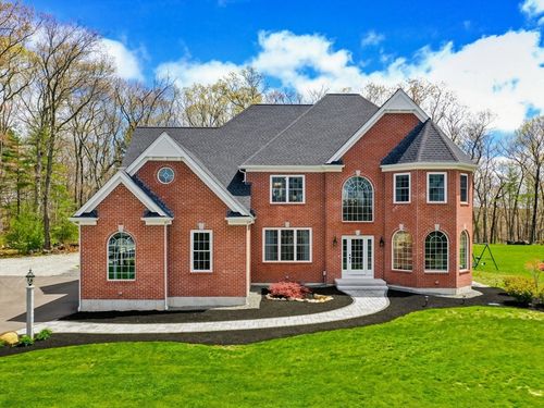 15 Ridge Rd, Wrentham, MA, 02093-2524 | Card Image