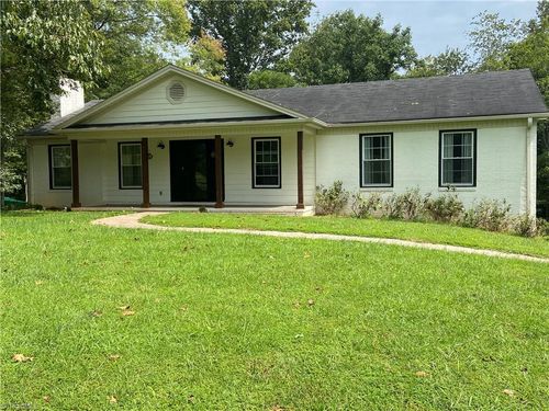 1596 Greenhill Rd, Mount Airy, NC, 27030-9482 | Card Image