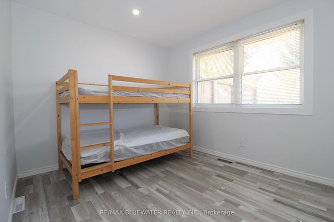 45 John St N, House other with 3 bedrooms, 2 bathrooms and 4 parking in Zurich ON | Image 23