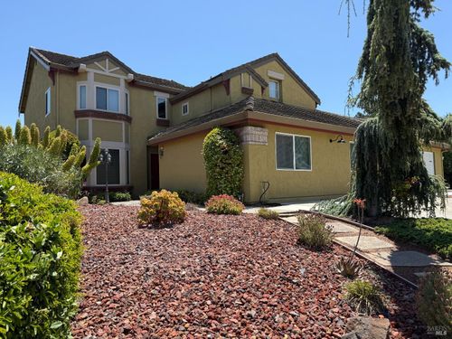 666 Belvedere Dr, Benicia, CA, 94510-3736 | Card Image