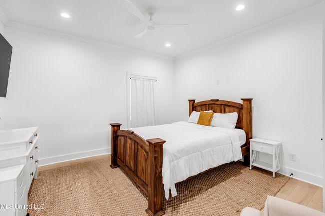 240EBeachBlvd-95 | Image 40
