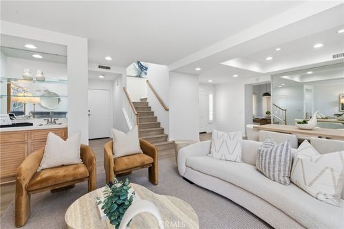 909 Muirfield Dr, Newport Beach, CA, 92660-5243 | Card Image