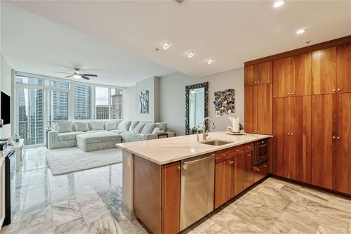 unit-1709-3325 Piedmont Rd Ne, Atlanta, GA, 30305-1893 | Card Image