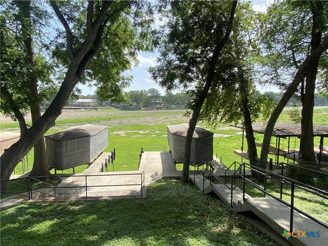 906 Lakeview Trl, House other with 3 bedrooms, 2 bathrooms and null parking in Mcqueeney TX | Image 12