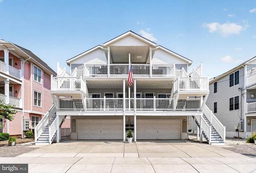 a-413 E 17th Ave, WILDWOOD, NJ, 08260-5592 | Card Image
