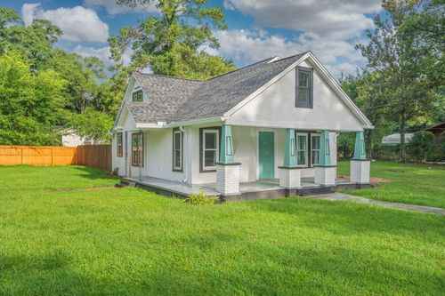 b-198 E 1st Ave, Crestview, FL, 32536-2406 | Card Image