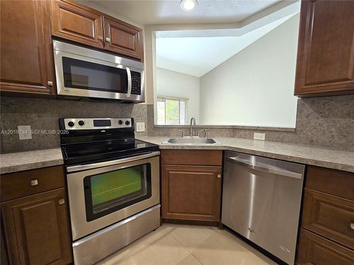 205-3457 Nw 44th St, Lauderdale Lakes, FL, 33309-4265 | Card Image
