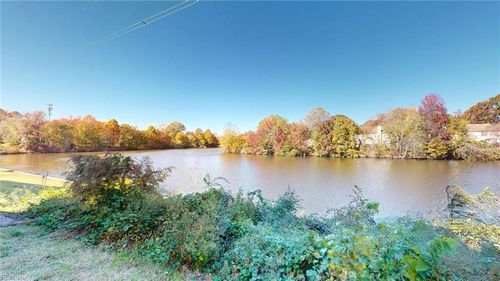 apt-a-952 Saint Andrews Reach, Chesapeake, VA, 23320-8582 | Card Image