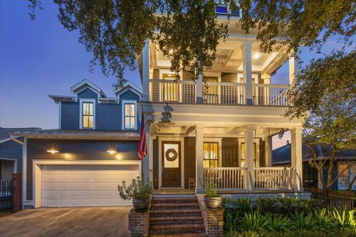 619 E 10th 1/2 St, Houston, TX, 77008-7105 | Card Image