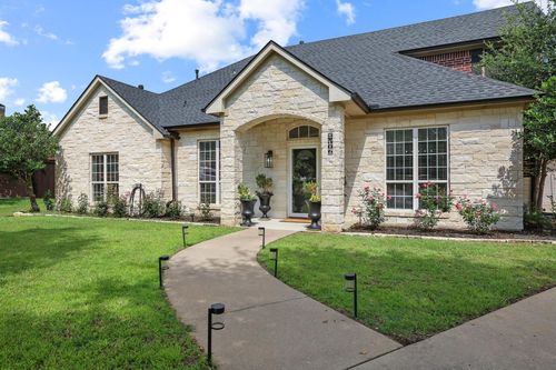 2306 Chandler Ct, Sherman, TX, 75092-5428 | Card Image