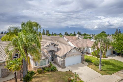 10373 N Baird Ave, Fresno, CA, 93730-4712 | Card Image
