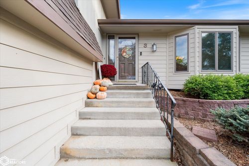 3 Shaun Cir, Red Oak, IA, 51566-1322 | Card Image