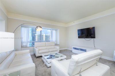 3112 - 1435 Brickell Ave, Condo with 2 bedrooms, 2 bathrooms and null parking in Miami FL | Image 3