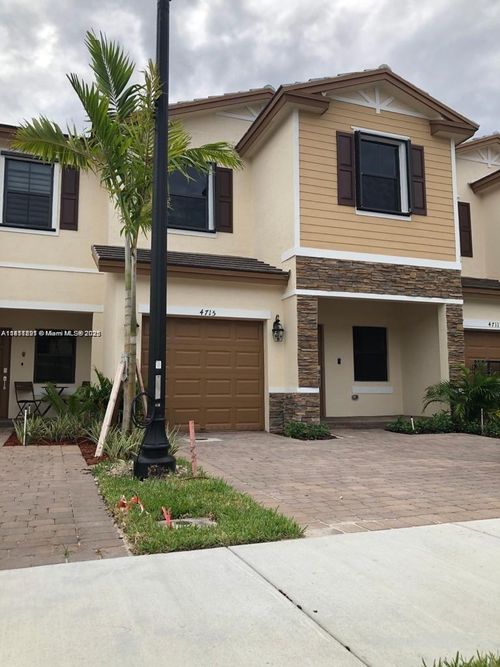 4715-4715 Brumby Ter, Davie, FL, 33314-4473 | Card Image