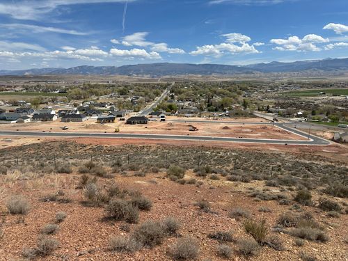 24-51 S 450 W, Gunnison, UT, 84634 | Card Image