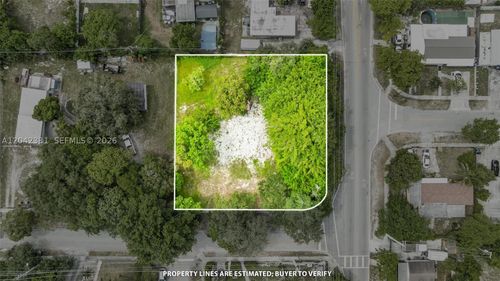 1585 Ne 158th St, North Miami Beach, FL, 33162-5652 | Card Image