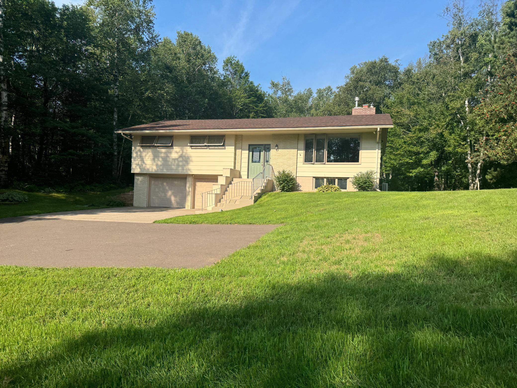 County Road 5 , Carlton, MN 55718