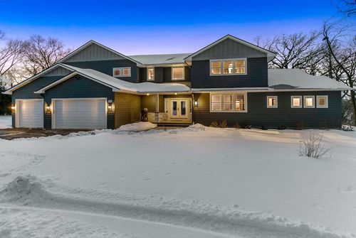 925 Minnesota Ln N, Plymouth, MN, 55447-4349 | Card Image