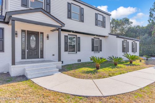 122 Devonshire Ln, Wilmington, NC, 28409-8111 | Card Image