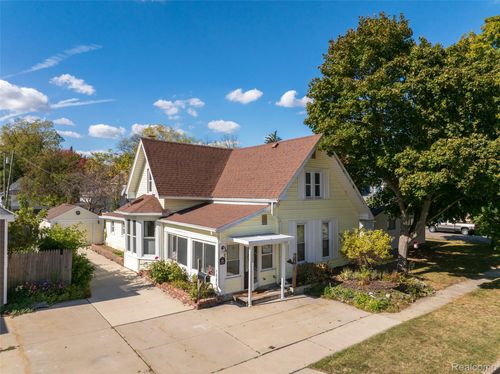 206 S 4th St, Saint Clair, MI, 48079-5008 | Card Image