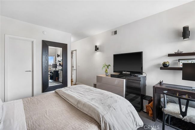 APT-207 - 1131 Alta Loma Rd, Condo with 1 bedrooms, 2 bathrooms and 1 parking in West Hollywood CA | Image 11