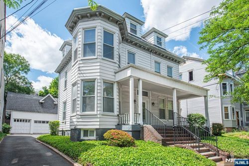 336-334-336 Clifton Ave, Newark, NJ, 07104-1229 | Card Image