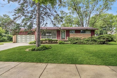 719 W Dresser Dr, Mount Prospect, IL, 60056-3017 | Card Image