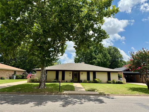 3005 Anthony Dr, Sherman, TX, 75092-3404 | Card Image