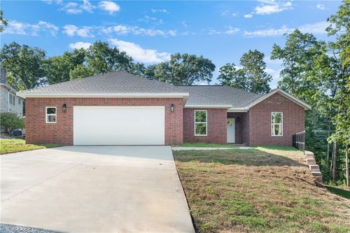 13 Fenchurch Dr, Bella Vista, AR, 72715-6236 | Card Image