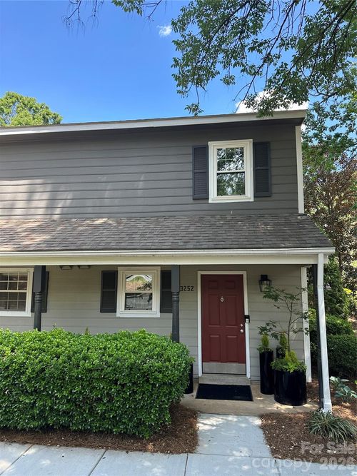 3252 Heathstead Pl, Charlotte, NC, 28210-4370 | Card Image