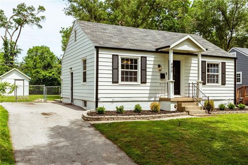 406 W 86th Ter, Kansas City, MO, 64114-2821 | Card Image