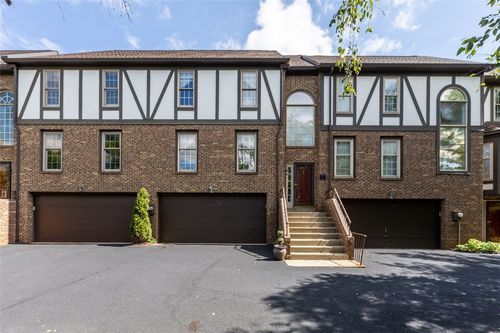 402 Christopher Cir, Pittsburgh, PA, 15205-1647 | Card Image