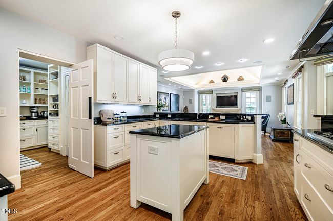 220GlandonDr-055 | Image 30