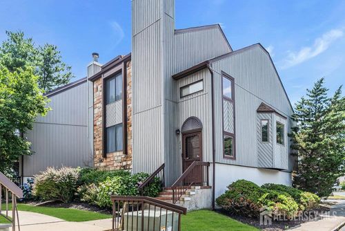 266 Silver Ln, Old Bridge, NJ, 08857-3339 | Card Image