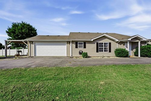 2615 Oriole St, Bowling Green, KY, 42101-5256 | Card Image
