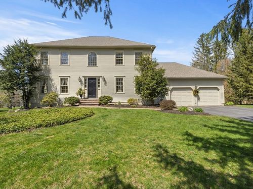 61 Abbott St, North Andover, MA, 01845 | Card Image